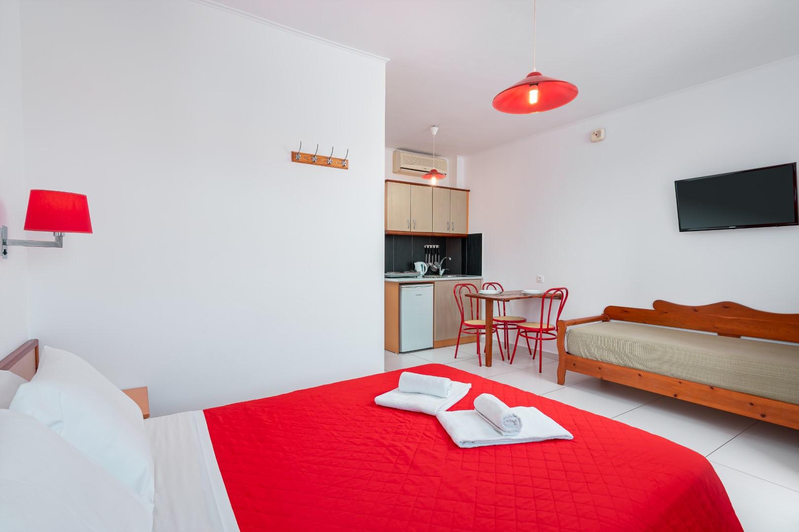 Bellos Hotel Apartments Hersonissos  Exteriör bild