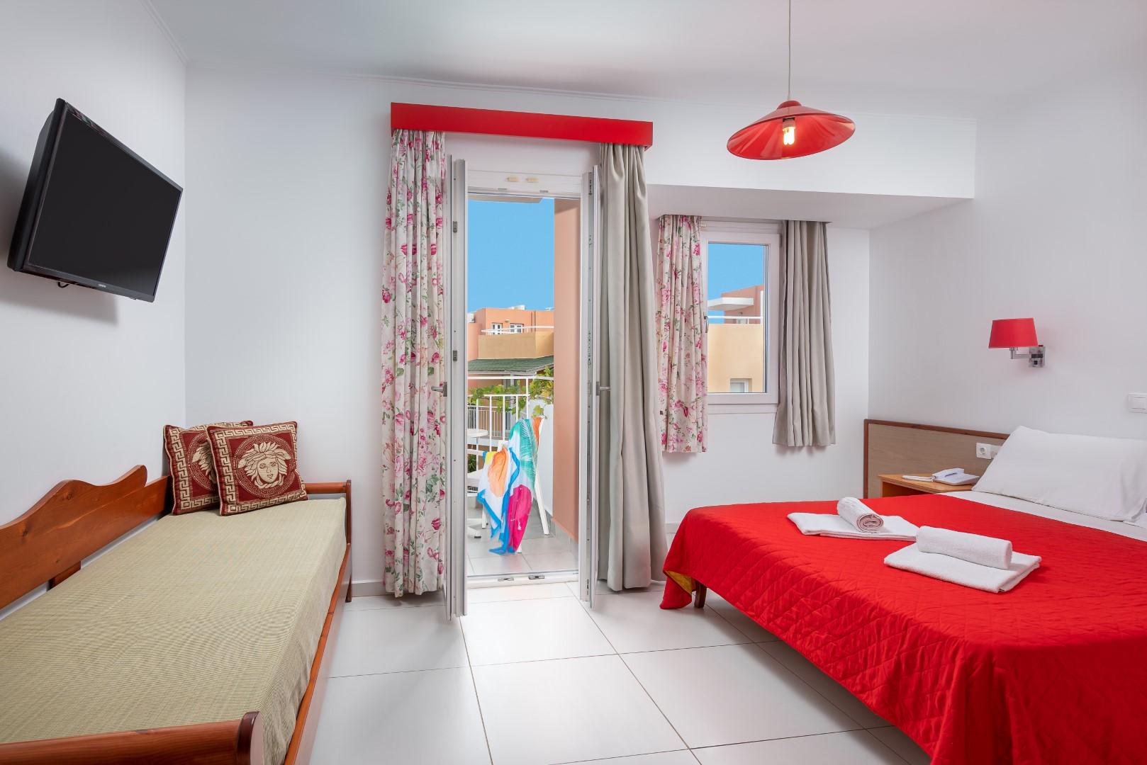 Bellos Hotel Apartments Hersonissos  Exteriör bild