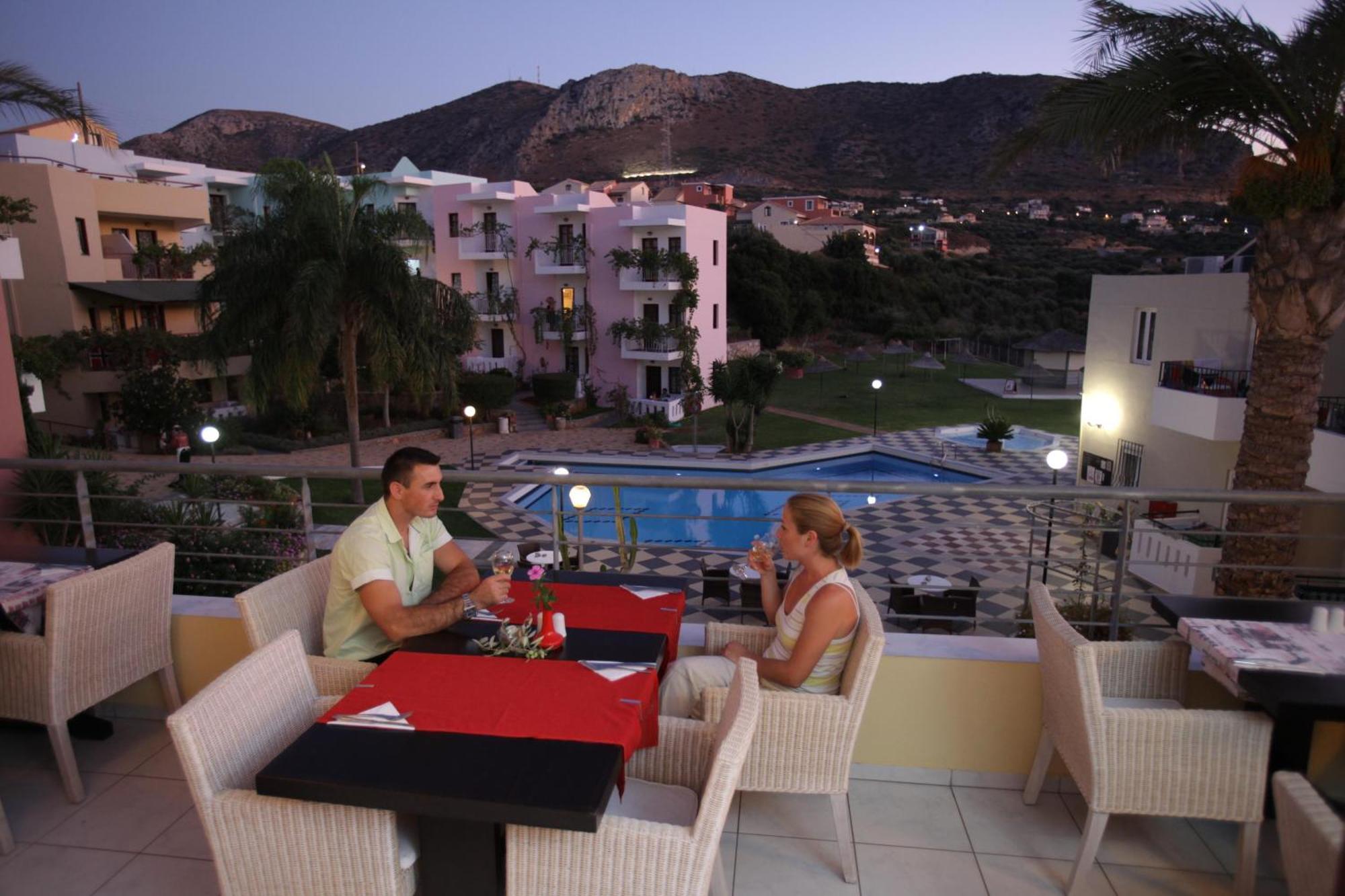 Bellos Hotel Apartments Hersonissos  Exteriör bild