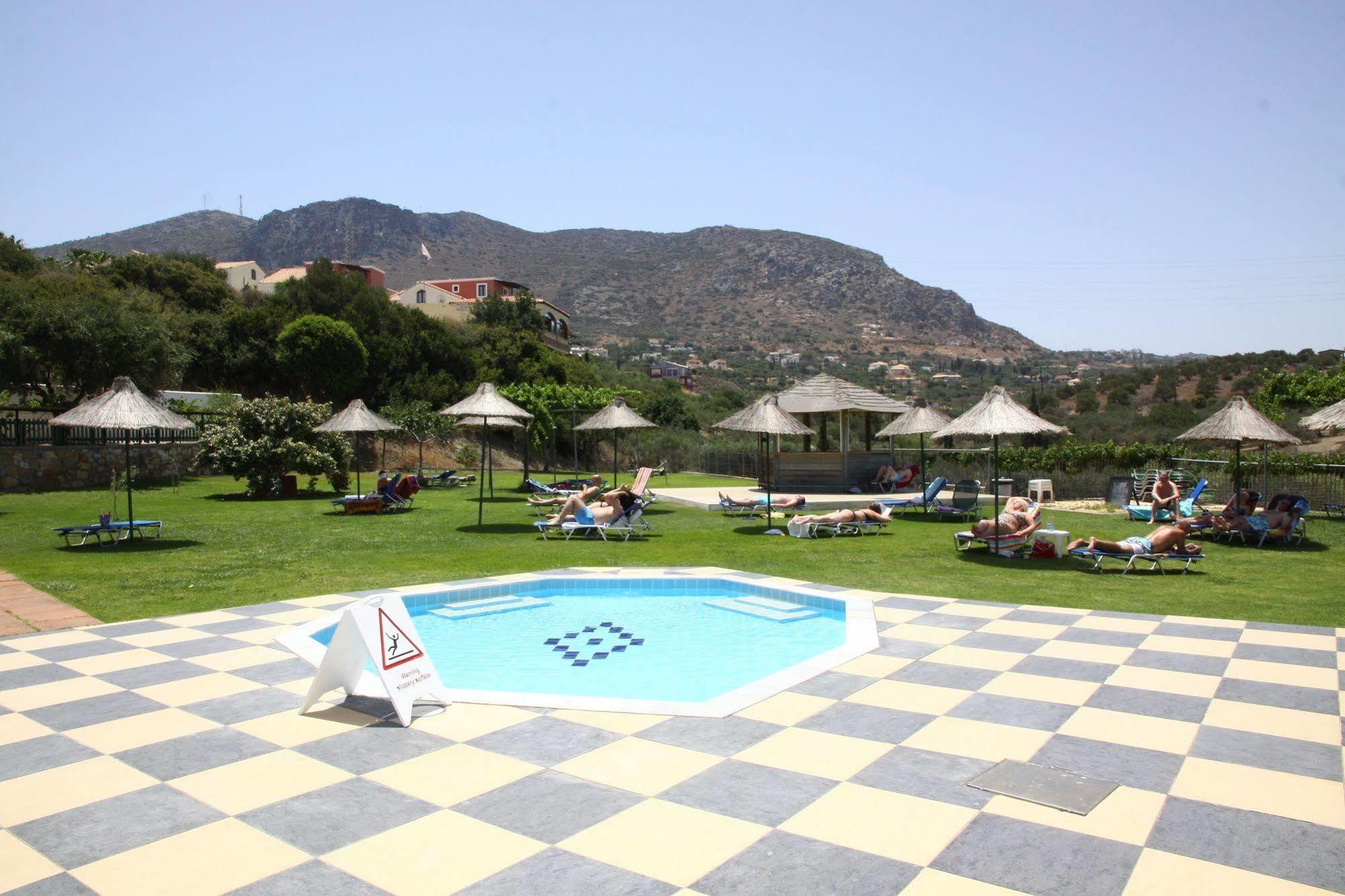 Bellos Hotel Apartments Hersonissos  Exteriör bild